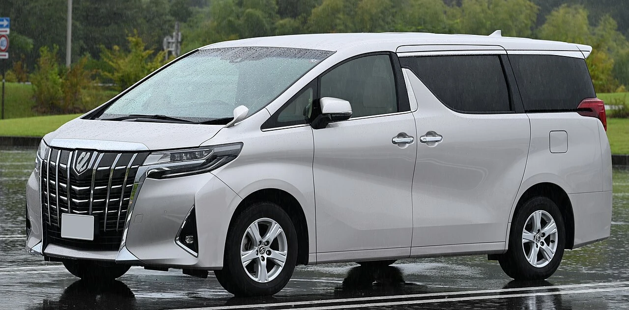 Force Urbania Luxury Van