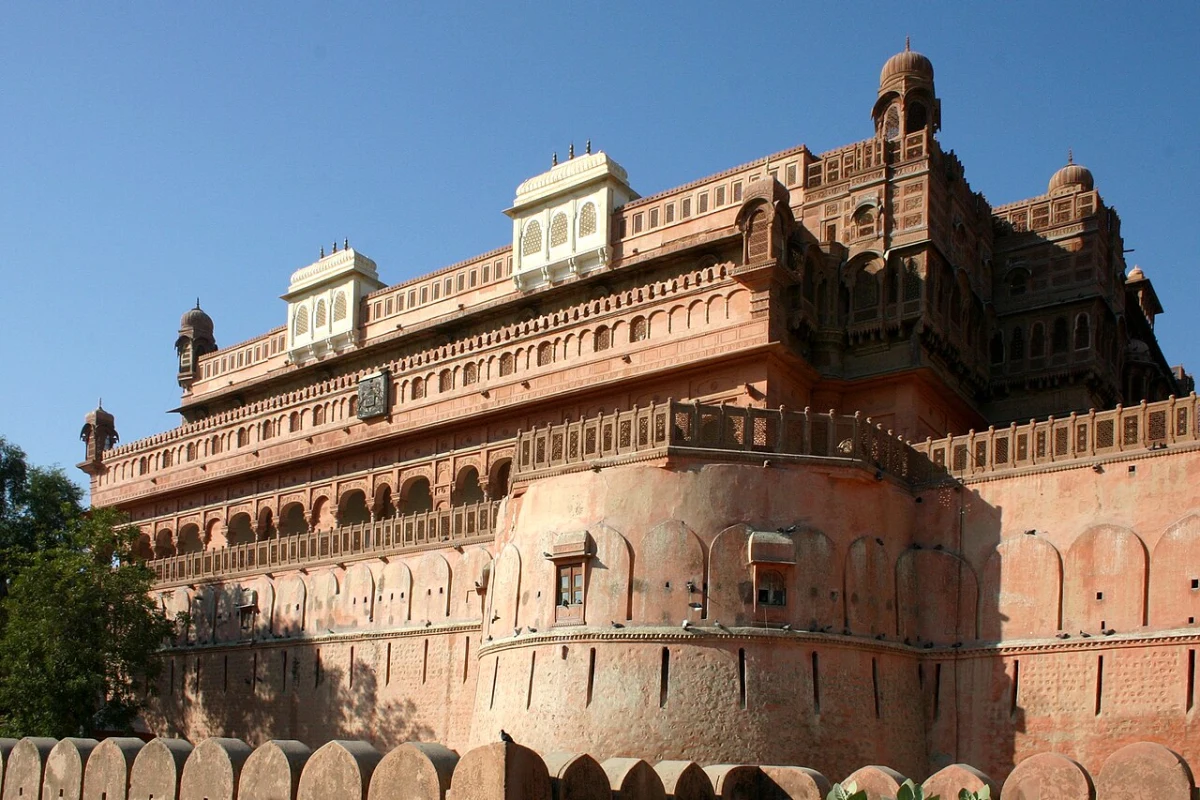 Bikaner Desert & Haveli Tour